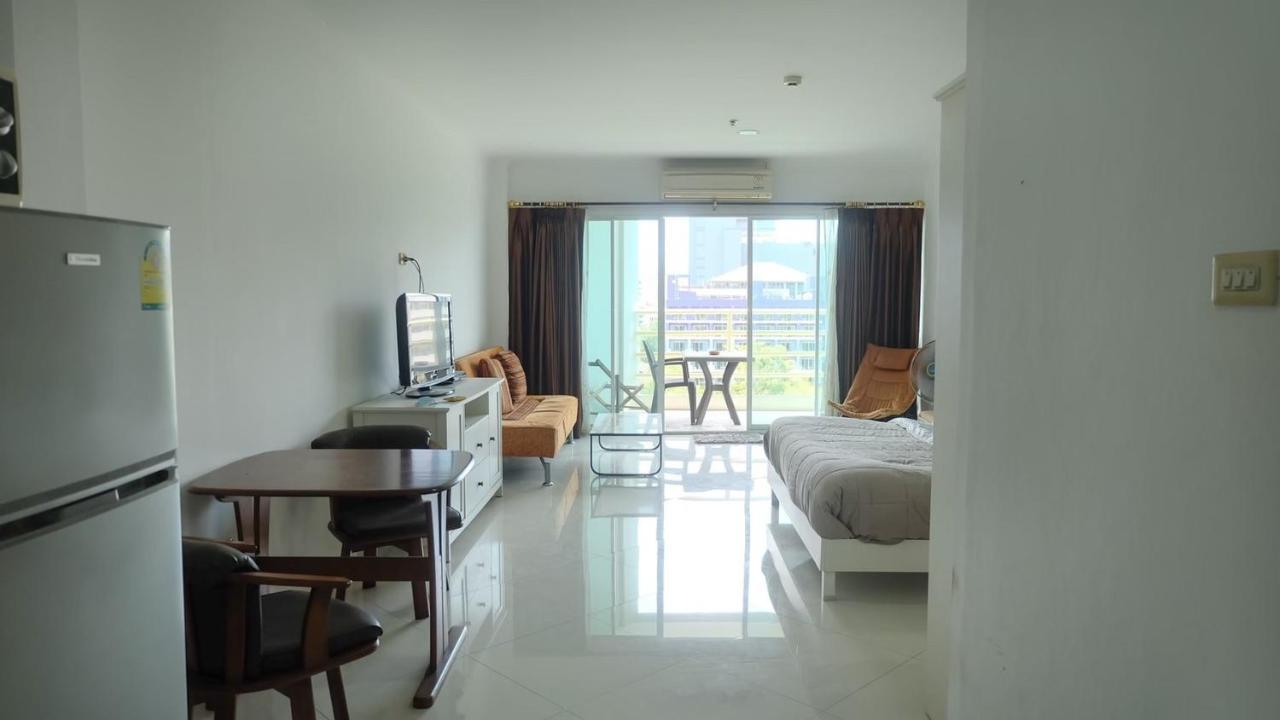 Apartment View Talay 6 Studio
